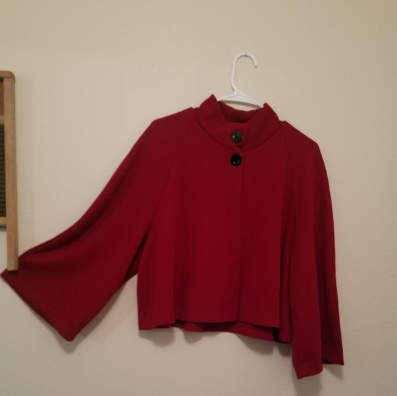 Beautiful red sweater - Picture 3 of 4